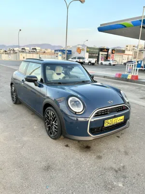 2025 MINI Cooper S special specifications one of one ميني كوبر اس للبيع 2025