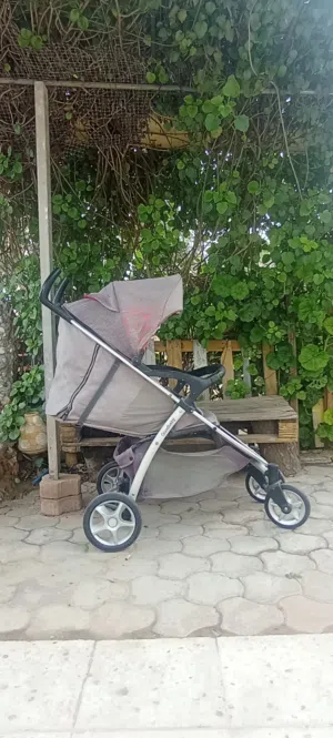 عربة اطفال طابقين نوع Goodbaby