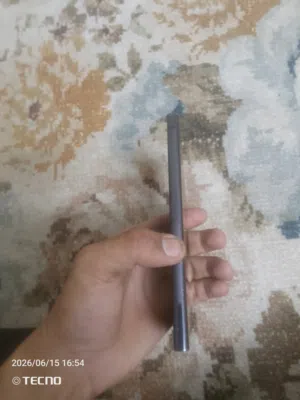 جهاز S23 Ultra 256GB لون اسود الحالة نظيف 99% مابي خدوش شاحن اصلي فقط بدون كارتونة البطارية ممتازة م