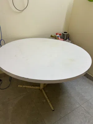 Round table