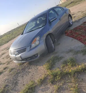 نيسان التيما 2008 موديل فئة SL بجميع المواصفات الخليجية للبيع بسعر مغري