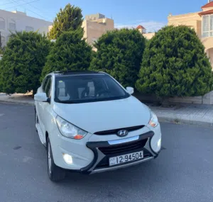 هونداي توسان 2011 Limited بحالة ممتازة جداً،  فحص كامل السعر 7200 المواصفات  • ناقل حركة أوتوماتيك