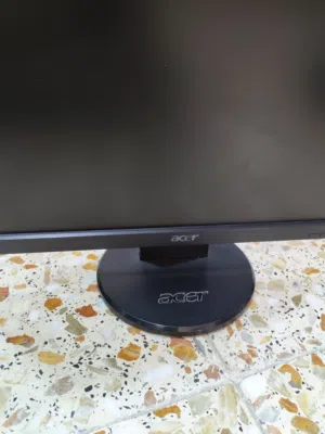 شاشه acer اصليه سنه2011 للبيع لا تعمل الوصل مهم،،،،،،، ، ، ، ، ، ، ، ، ،  ، ، ، ، ، ، ، ،  ، ، ، ،
