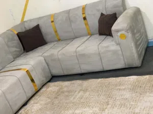 طقم كورنر 9 مقاعد خشب سويد بحاله الوكاله 80  اربد الحصن الله يبارك لصاح