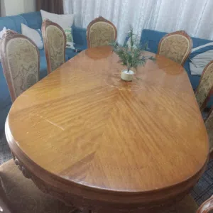 طاولة سفرة مستعمل