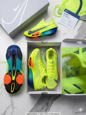 للبيع حذاء : Nike Alphafly 3 "Volt" الأورجينال باللون الفيسفوري المميز (volt) المصمم خصيصاً للراحة