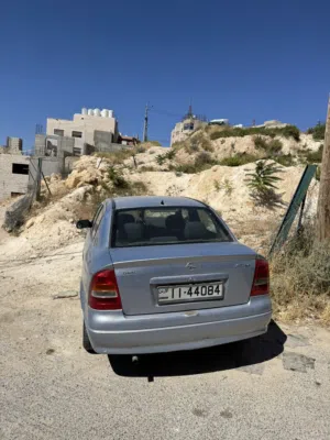 اوبل استرا موديل 2000