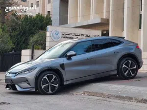 سيارة BYD song L بحالة الوكالة ولا ملاحظة فحص كامل 13 كاميرا اعلى صنف excellence