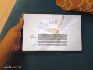 HONOR Pad 9 Tablet 256GB Storage With Cover (No Charger) Mint Condition