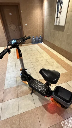 E-scooter سكوتر كهربائي