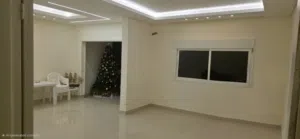 للبيع – شقة مميزة في عين الرمانة