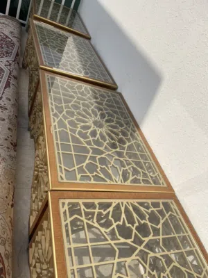 طاولات للبيع الحبه 100