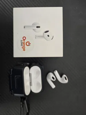 Apple Airpods 4 ANC سماعات نظيفة جداً