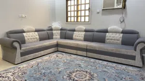 للبيع كنب تنفع للبر او لصالة بيت استعمال خفيف تسع كراسي مع زاوية بسعر (100 دينار ) وقابل بشي بسيط