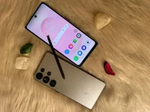 وعدنا ووفينا اقوي الاجهزه ف عالم الموبيلات سامسونج الترا 25 وده بقي الاصدار الاماراتي حاجه كده ووهم