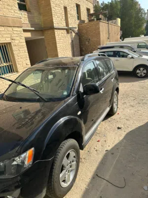 Used Mitsubishi Outlander in Hawally