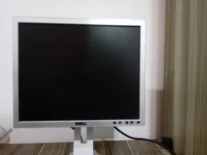 كمبيوتر لانوفا مع شاشه وطابعه كانون بسعر مناسب