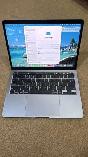 MacBook Pro 2020 13 inch 16/512GB storage