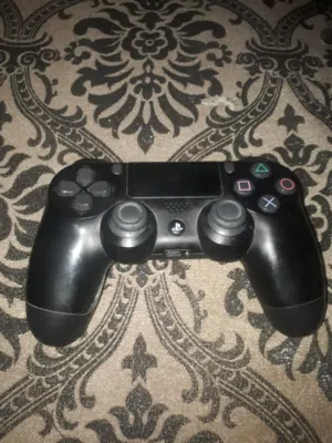 يد بلاي ستيشن 4 اصليه