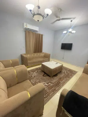 شقة راقيه جدا للإيجار الشهري في الغبرة A very Upscale Apartment For Monthly Rent In Al Ghubrah