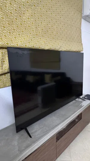 تلفزيون TCL Google TV مقاس 65 بوصه للبيع مكسور الشاشه