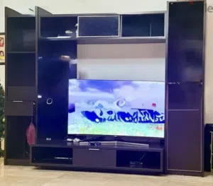 Beautiful Entertainment Center TV unit TV stand in excellent condition