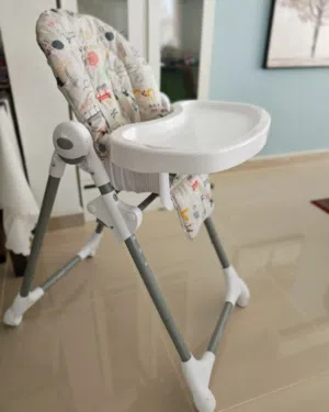 Mamas & Papas feeding highchair