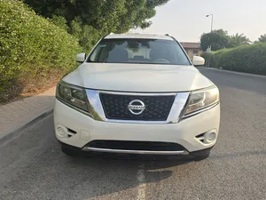 Nissan pathfinder 2014 in a very good condition