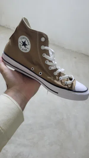 أحذية ماركات عالمية جديد لم تستخدم