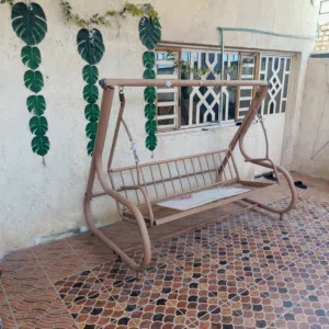 مرجوحه حديد