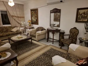 122 m2 3 Bedrooms Apartments for Sale in Amman Um El Summaq