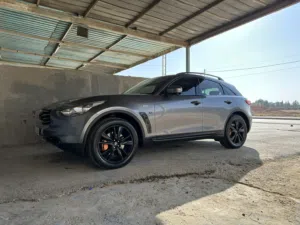 Infiniti QX70 2016 فل الفل بحالة ممتازة