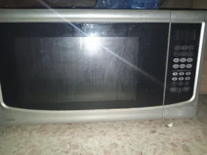 ميكروويف Sona بحالة جيدة للبيع