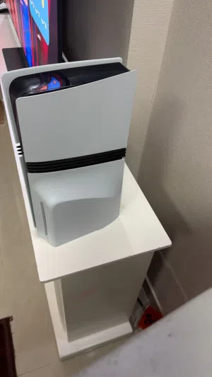 Ps5 pro 2tb  it’s a it’s disc drive