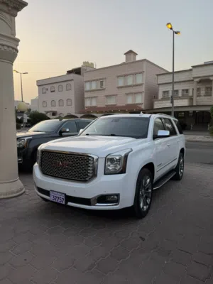 Used GMC Yukon in Farwaniya