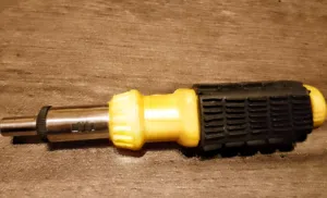 مفك متعدد الرؤوس