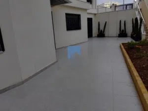 200 m2 3 Bedrooms Apartments for Sale in Amman Deir Ghbar