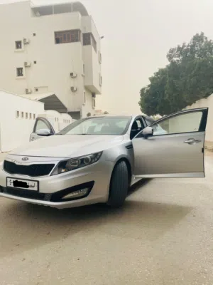 كيا ابتيما. K5