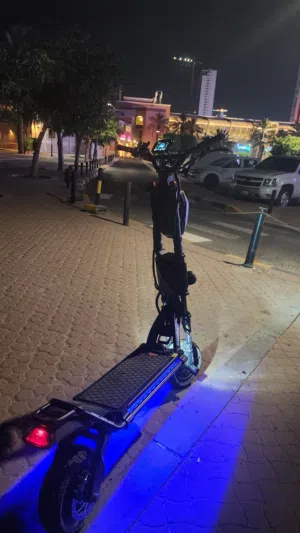 للبيع سكوتر كهربائي kaboo wolf king gtr