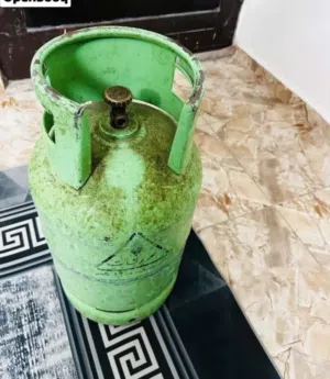 3 جرات غاز للبيع