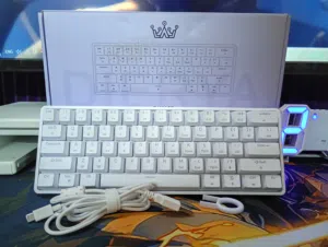 كيبورد DK61SE ميكانيكي RGB حجم 60% وايرسلكي لون السويچ احمر شاهد التفاصيل بالصور جديد غير مستخدم