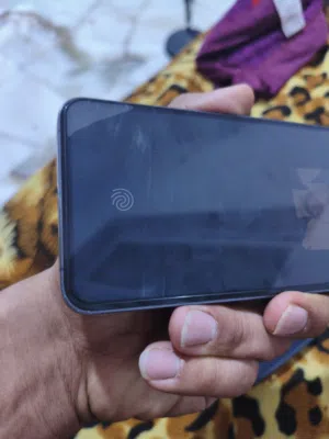 جهاز سامسونج انتبه للوصف الجهاز بدون كارتون بس انطيك كيبل الاصلي ماله s24 Fe