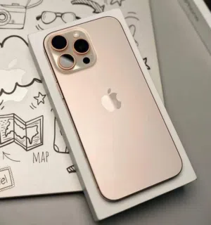 iPhone 16 pro max 256gb (battery 100)استخدام ايام ضمان سنة