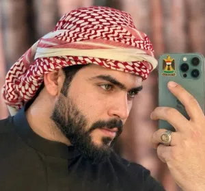 علي 
