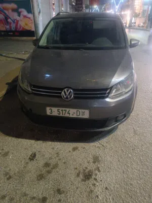 Used Volkswagen Touran in Hebron
