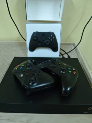 للبيع Xbox One