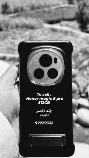 هاتف هونر ماجيك 6 بحاله ممتازه ليس به اي اعطال مع كرتونه وكفر اامصنع جلد
