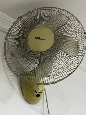 Ceiling fan for sale no remote only switch button ( Wansa)