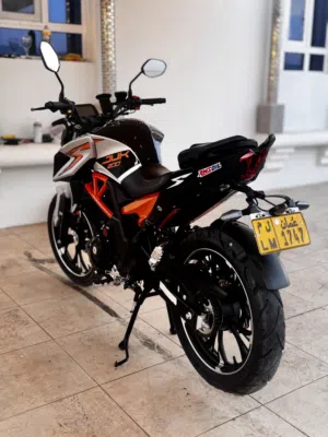 دراجةًKTM موديل 2025