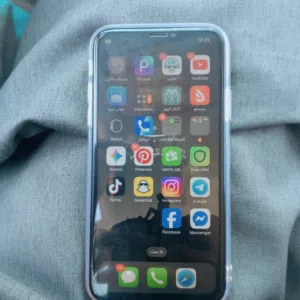 Apple iPhone X 64 GB in Al Maya